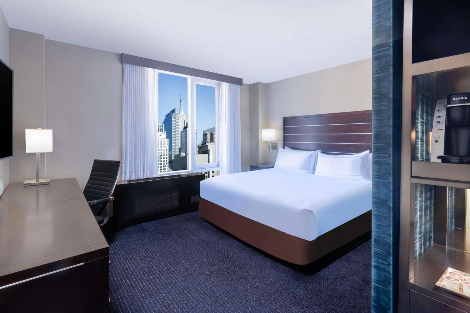 Hilton New York Fashion District Hotel Eksteriør billede