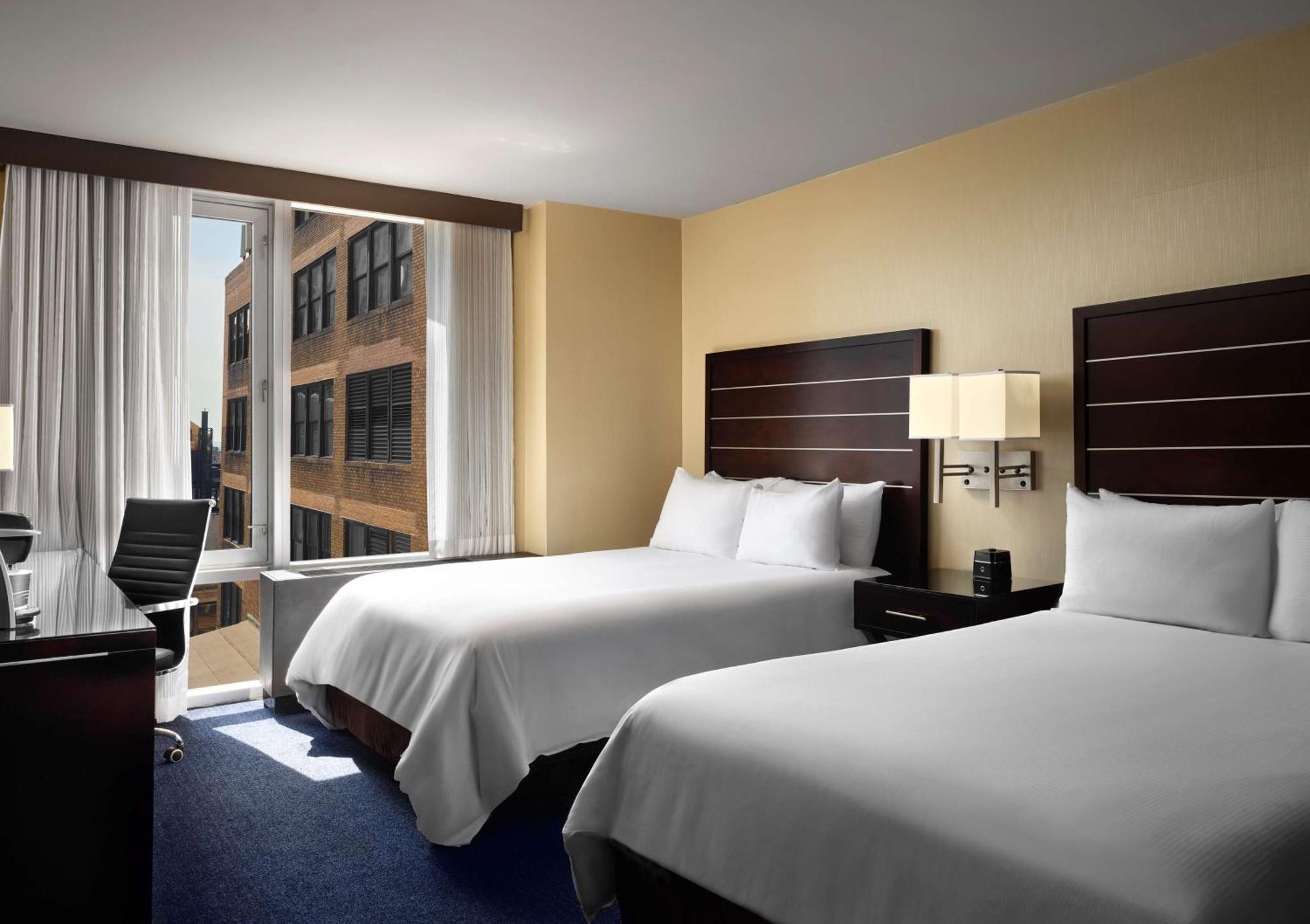 Hilton New York Fashion District Hotel Eksteriør billede